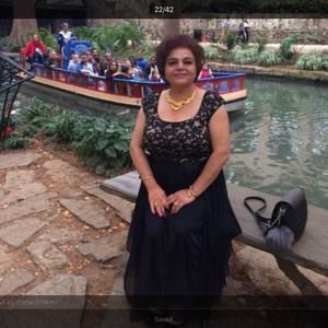 Meet your Posher, Suad